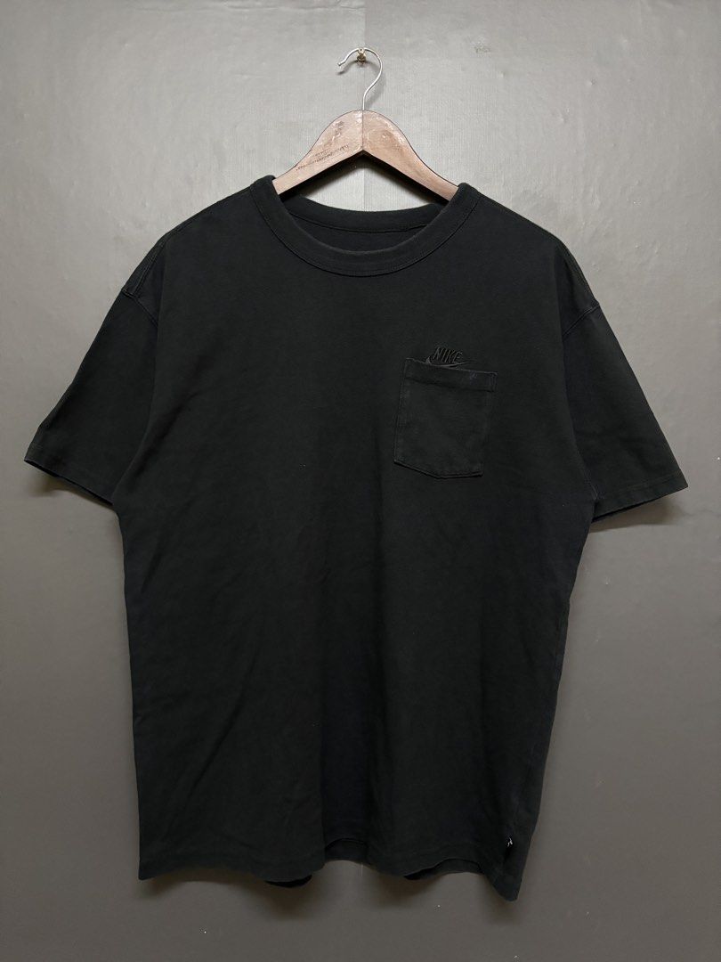 Check Pocket Tee (Category: Tshirts & Polo Shirts ) located in Cavite. Submitted by staythrifted.23 (Listing ID 1467168483, Image 1). Description: Large on 🏷️ Dimes : Length 27 Width 22.5 Excellent Color rate 9.5/10 Issue : ❌ Loc. Cavite We ship nationwide Payment first .