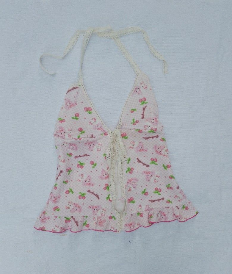 Cherry coquette top for petite only (Category: Sleeveless) located in Laur. Submitted by zystilo (Listing ID 1467191744, Image 2). Description: — xxs-xs — for petite only — reworked — no issue.