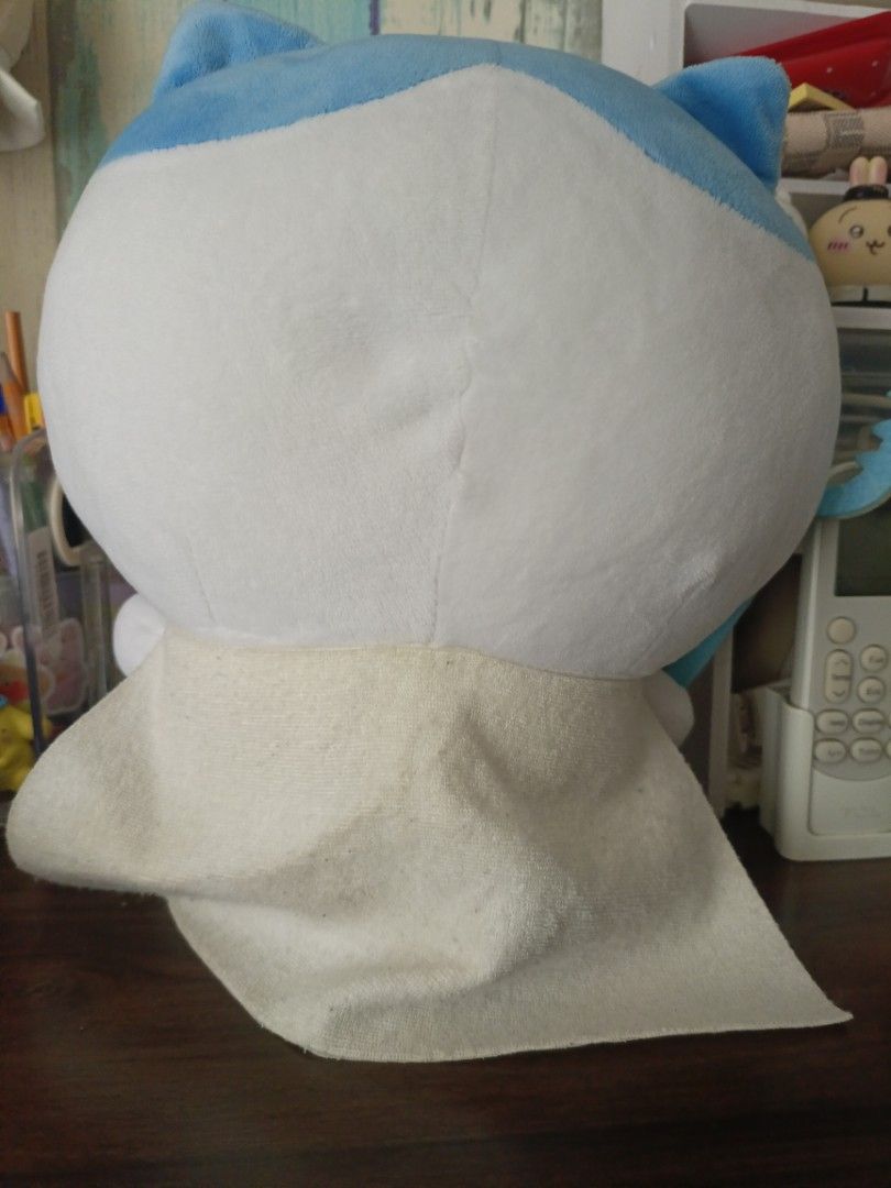 Chiikawa Hachiware Special Training Style Big Plush Toy (Category: Plushies & Soft Toys) located in Agdangan. Submitted by yonniedecluttered (Listing ID 1467189328, Image 2). Description: Chiikawa Hachiware Special Training Style Big Plush Toy From Japan, authentic, removed tag though (see picture) negotiable price basta tanggalin niyo na to sakin pls ang sakit rfs: iniwan ng nagbigay (1😆).