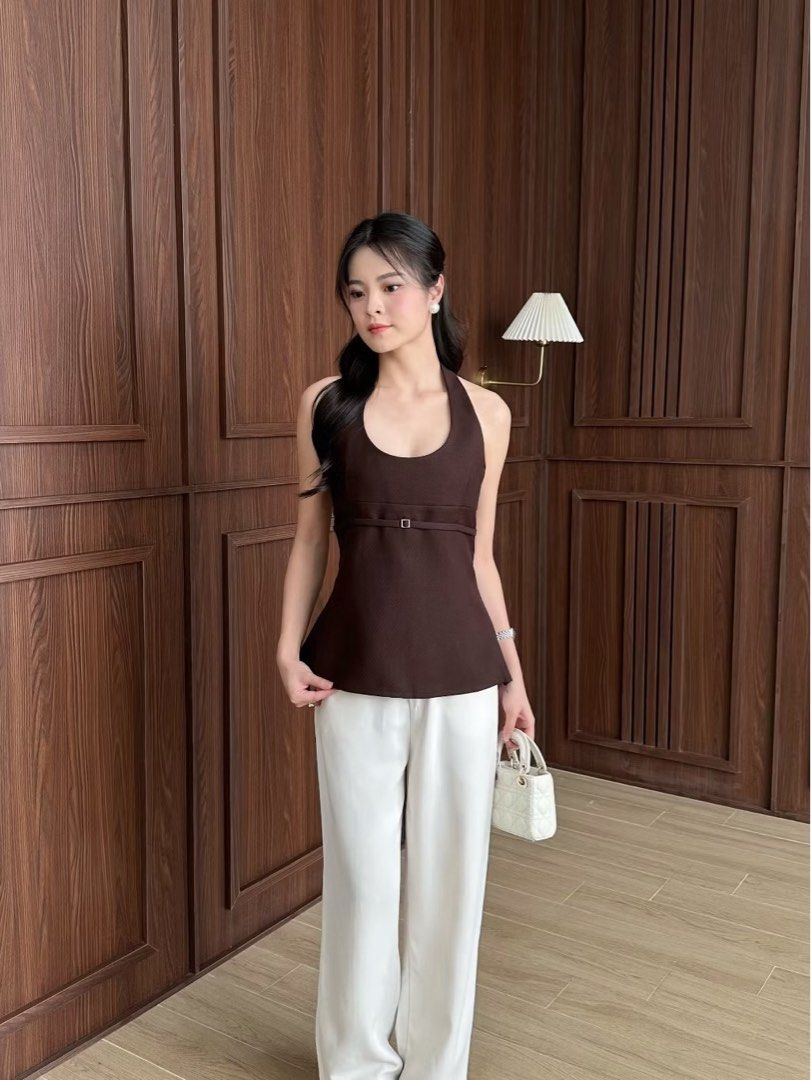 Chocolate Brown Vest Halter Elegant Top (Category: Sleeveless) located in Pasay City. Submitted by kaiatingsu (Listing ID 1467349172, Image 2). Description: Used once. Fits XS-S..