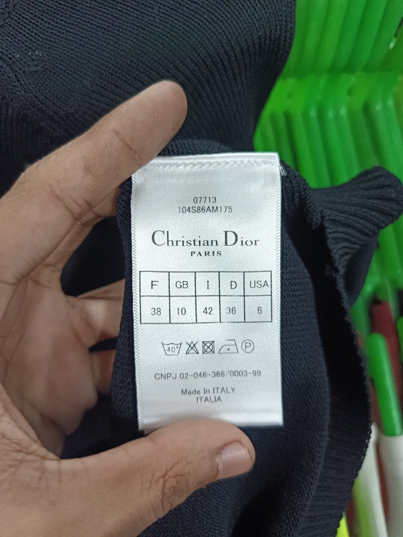 Christian dior (Category: Blouses) located in Manila. Submitted by drenren (Listing ID 1467184840, Image 3). Description: anyone looking?? 2,5 shipped.