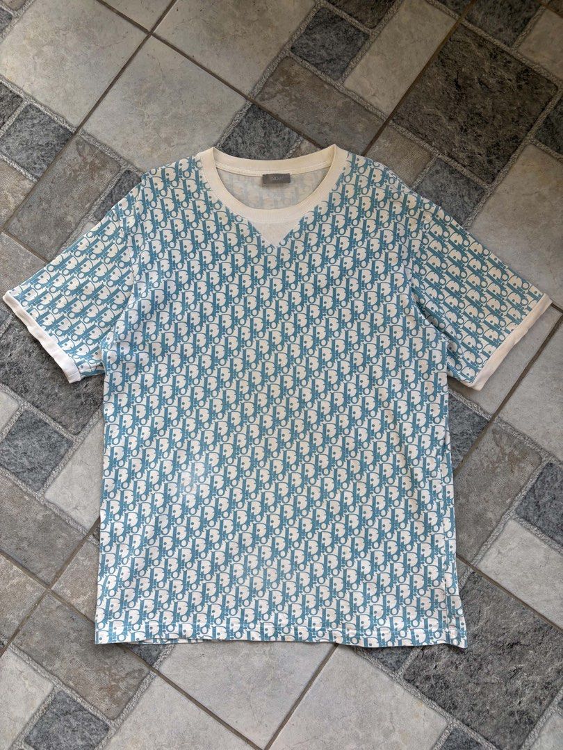 Christian Dior Oblique Monogram (Category: Tshirts & Polo Shirts ) located in Manila. Submitted by nofits.garments (Listing ID 1464354685, Image 2). Description: Christian Dior Oblique Monogram Large Width 22 Length 29 In pristine condition Mini fade, mini stain (see photo).