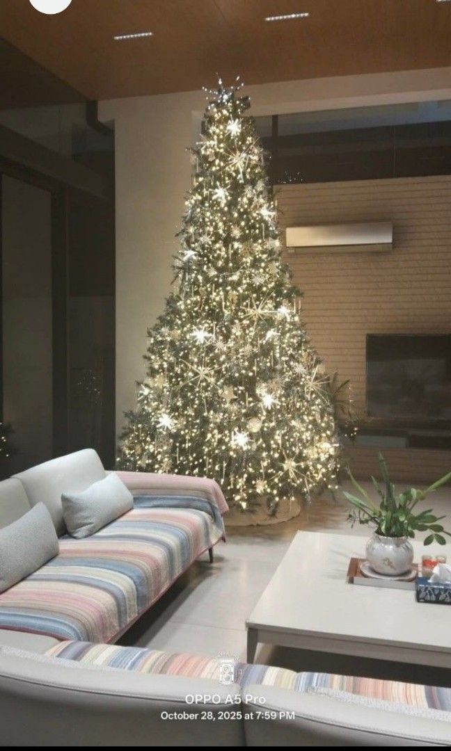 Christmas decorator ang designer 099******/091****** (Category: Other Home Decor) located in Quezon City. Submitted by jppanganiban08 (Listing ID 1467195076, Image 2). Description: SA mga naghahanap Ng Christmas decorator na magpapa Ganda Ng Xmas decorations nyo,kmi napo ang bahala magpa Ganda sir&maam 17yrs na SA serbisyo simula sa SM megamall pm is the key 099******/091******.