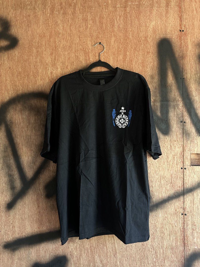 Chrome Hearts (Category: Tshirts & Polo Shirts ) located in Makati City. Submitted by mikobalcueva (Listing ID 1467194683, Image 1). Description: Brand New! Heavy Cotton 💯 350 Each. Can ship nationwide! Color may vary due to lighting and camera quality. 📍Aguilar.