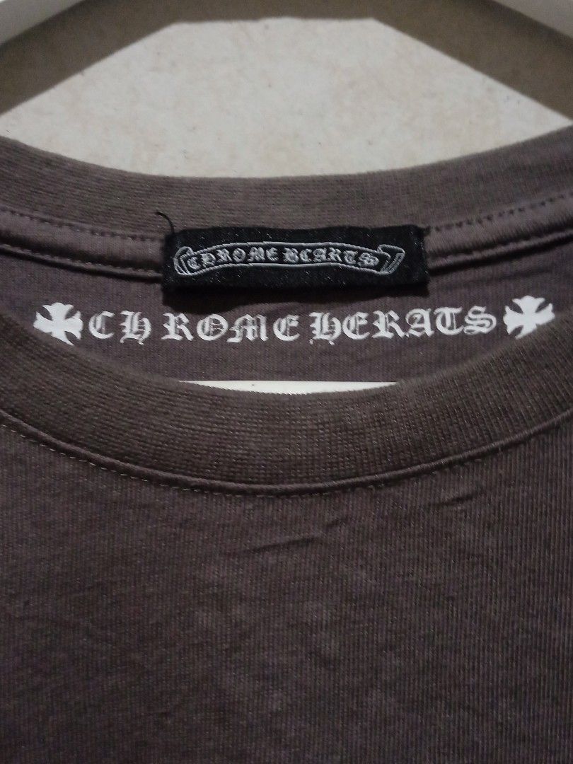 CHROME HEARTS MODERA FUTURE (Category: Shirts) located in Quezon. Submitted by thrift.4301 (Listing ID 1467354544, Image 3). Description: C.H MODERA FUTURE (Puff Prints) Great condition Size S-M (L25/W19) women's ₱650 SHIPPED.
