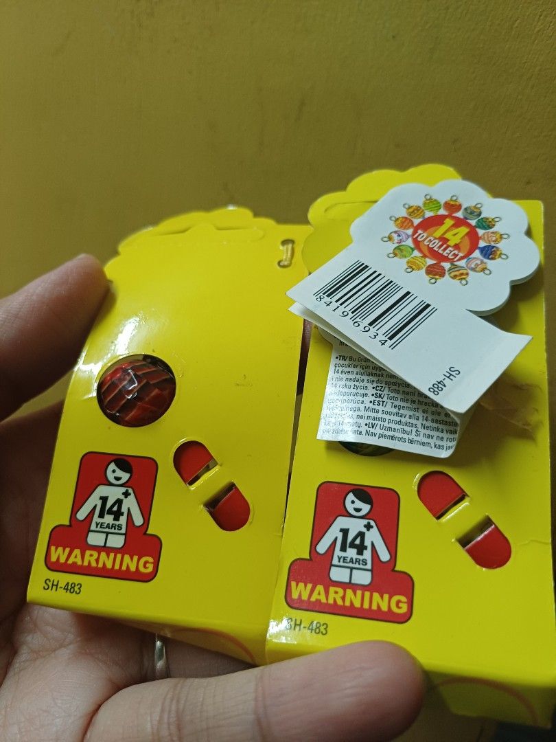 Chupa Chups Nano Chups Keychain Charm (Category: Charms) located in La Trinidad. Submitted by algervin1050867 (Listing ID 1467253821, Image 2). Description: - Set of 2 Chupa Chups lollipop charms (Red & Green) - Comes with original phone straps and backing cards - Model SH-483 from the 14 to collect series - Brand new and unopened packaging - Perfect for candy fans and collectors.