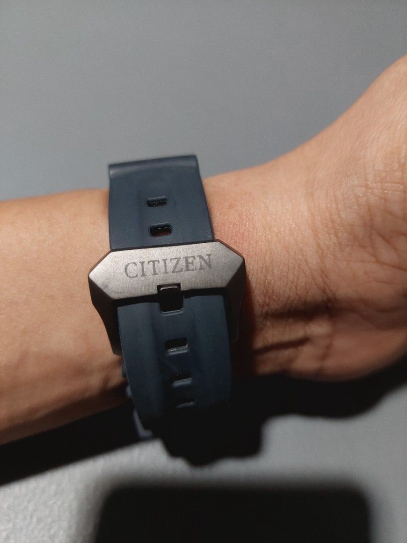 Citizen promaster ecodrive super titanium solar not seiko (Category: Men's Watches) located in Makati City. Submitted by fmanlar23 (Listing ID 1467354324, Image 2). Description: - Brand/Model: Citizen Eco-Drive Diver's Watch - Movement: Eco-Drive E168 - Water Resistance: 200M (Great for diving and swimming) - Case: Lightweight and durable Super Titanium with rotating bezel - Dial: Stylish dark blue camo design - Straps: Comes with original blue r