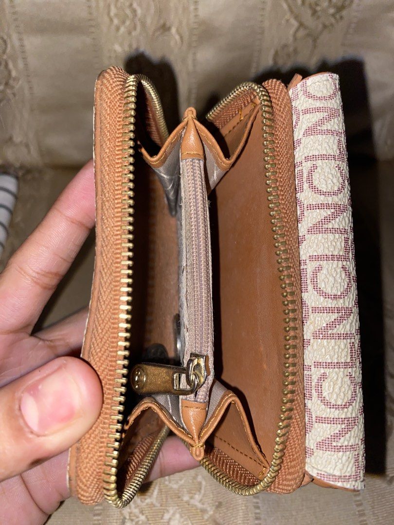 CLN Wallet (Category: Wallets & Card holders) located in Manila. Submitted by trixxxyyy06 (Listing ID 1467250033, Image 2). Description: Slightly used CLN Wallet flaws ( noticeable ) but zipper still working Pm me if you're interested.