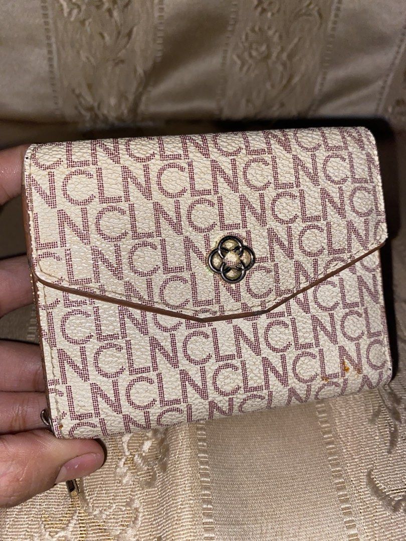 CLN Wallet (Category: Wallets & Card holders) located in Manila. Submitted by trixxxyyy06 (Listing ID 1467250033, Image 1). Description: Slightly used CLN Wallet flaws ( noticeable ) but zipper still working Pm me if you're interested.