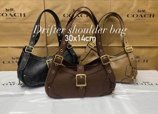 (Category: ) located in . Submitted by fashionbags_21 (Listing ID 1467230830, Image 1). Description: .
