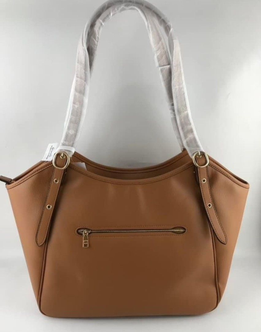 Coach Meadow Shoulder Bag (Category: Shoulder Bags) located in Quezon City. Submitted by bagsboutiqueph (Listing ID 1467240618, Image 3). Description: LAST PRICE POSTED. LIMITED STOCKS! BRANDNEW WITH INCLUSIONS. COLOR MAY SLIGHTLY VARY IN ACTUAL DUE TO LIGHTING AND CAMERA SETTING. OTHER PHOTOS WILL BE SEND DURING PURCHASE AND FOR SURE BUYERS ONLY. WHEN IN DOUBT, DO NOT ORDER. THANK YOU..