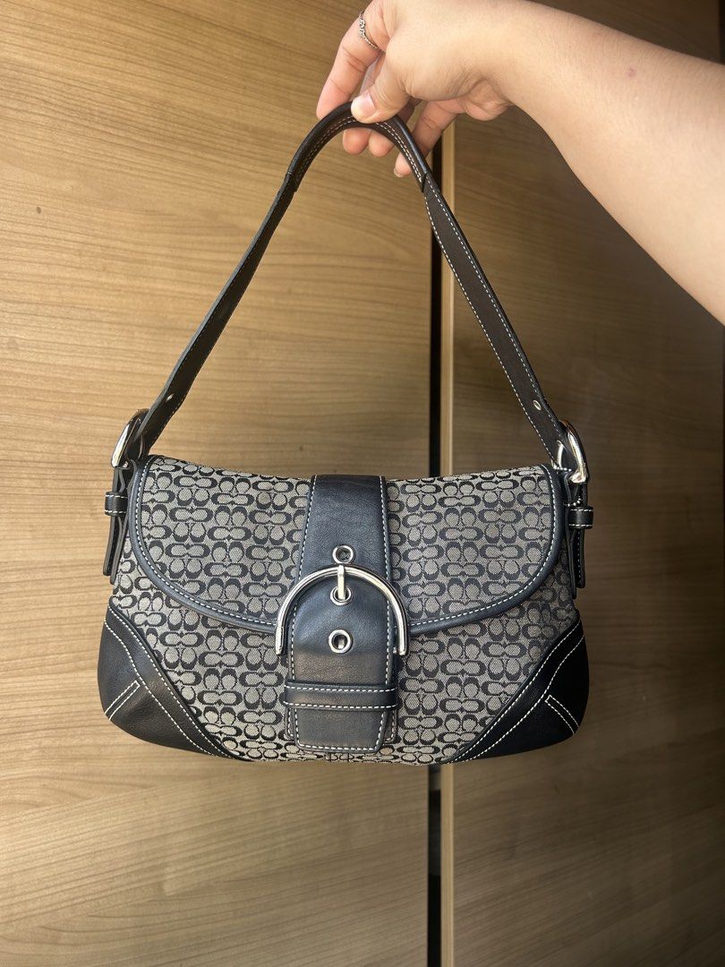 Coach Mini Soho (RANK SA) (Category: Luxury Bags & Wallets) located in Compostela. Submitted by vixenvixx (Listing ID 1467181031, Image 2). Description: 100% Authentic Coach Mini Soho RANK SA -No flaws/no any issues -like brand new condition/good as new.