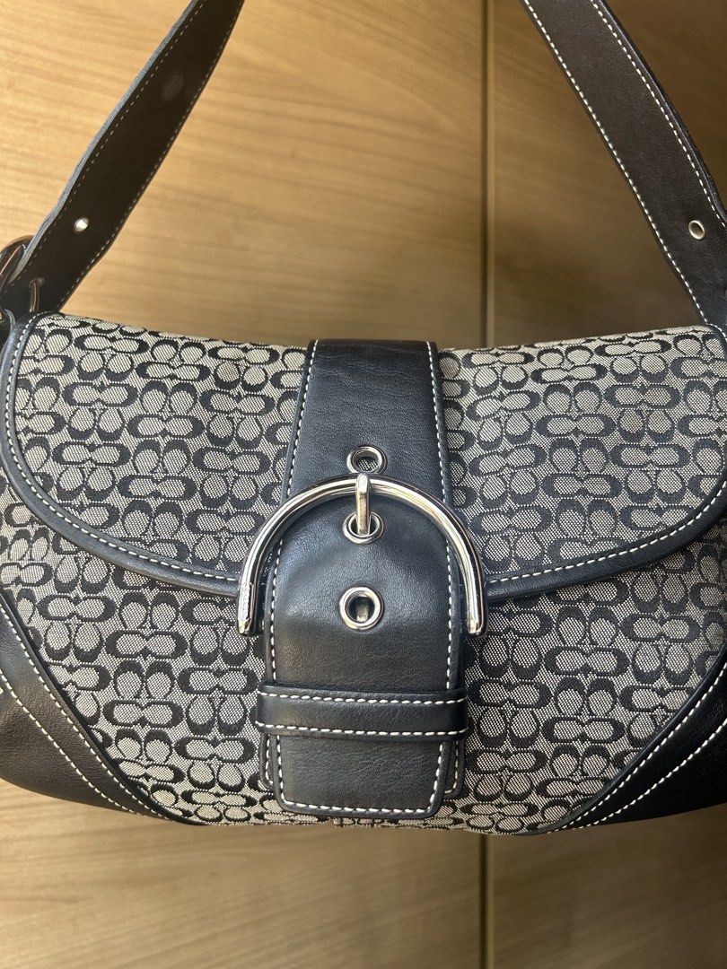 Coach Mini Soho (RANK SA) (Category: Luxury Bags & Wallets) located in Compostela. Submitted by vixenvixx (Listing ID 1467181031, Image 3). Description: 100% Authentic Coach Mini Soho RANK SA -No flaws/no any issues -like brand new condition/good as new.