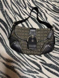 (Category: ) located in . Submitted by thrift_finds2000 (Listing ID 1467287018, Image 1). Description: .