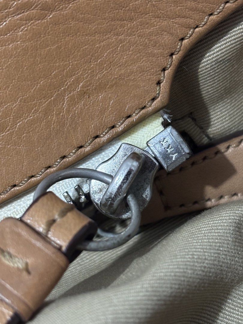 Coach Soho Pleated Tote (Category: Luxury Bags & Wallets) located in Bacoor. Submitted by briii.co.ph (Listing ID 1467234042, Image 3). Description: .