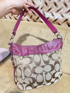 (Category: ) located in . Submitted by camillaolshoppe2 (Listing ID 1467185031, Image 1). Description: .