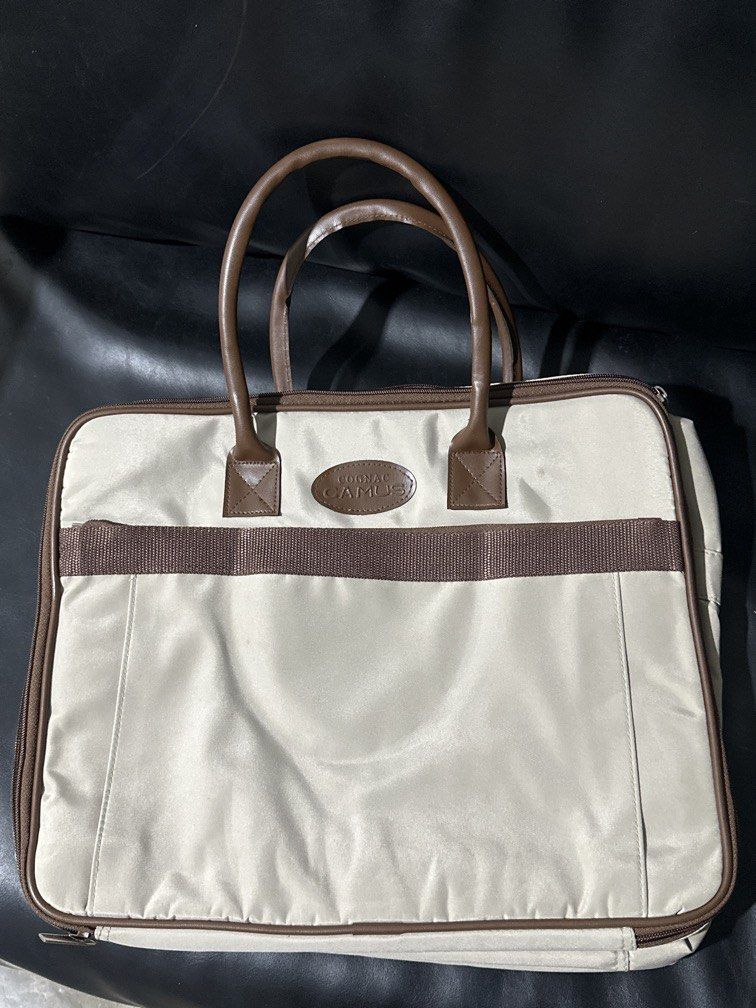 cognac camus (Category: Backpacks) located in Bacoor. Submitted by nicole1738 (Listing ID 1467261029, Image 1). Description: original.