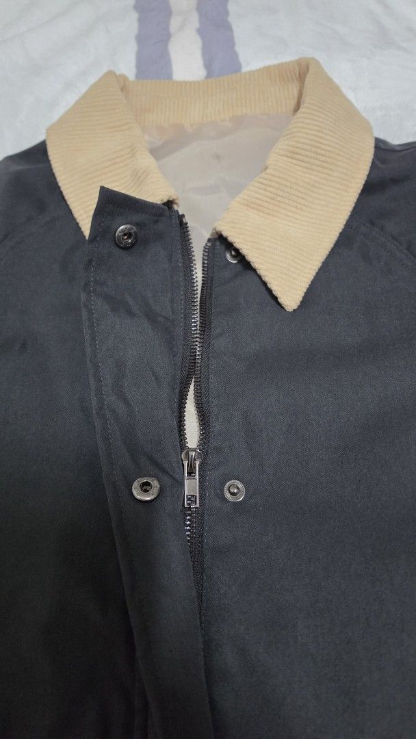 Contrast Collar Jacket with Double Lining Size S (Category: Coats, Jackets and Outerwear) located in Pasay City. Submitted by frlang (Listing ID 1467324918, Image 2). Description: Contrast Collar Jacket with Double Lining Lightly Used L×W: 25×20in .
