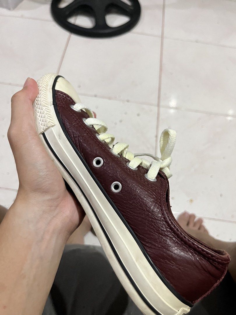Converse Chuck Taylor (Brown Leather) (Category: Casual Shoes) located in Manila. Submitted by aj.2314 (Listing ID 1467341671, Image 2). Description: .