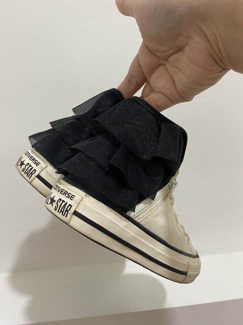 Converse chuck taylor ruffles black white US13 (Category: Babies & Kids Fashion) located in Las Pinas. Submitted by sherylandmargaux (Listing ID 1467300646, Image 1). Description: Used twice only. Super cute! .