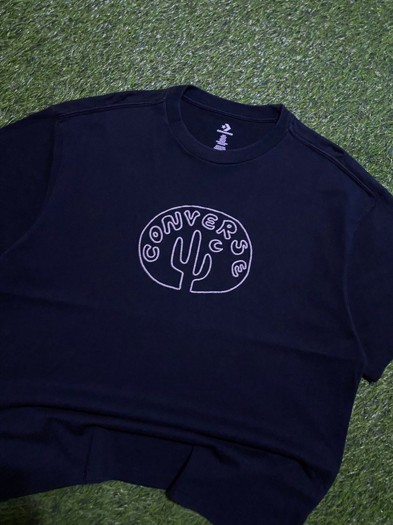 CONVERSE SHIRT (Category: Tshirts & Polo Shirts ) located in Manila. Submitted by niftythrifttt (Listing ID 1467340612, Image 2). Description: CONVERSE SIZE L TO XL WIDTH - 22.5 LENGTH - 28 COLOR RATE 9.5 EXCELLENT CONDI NO ISSUE.