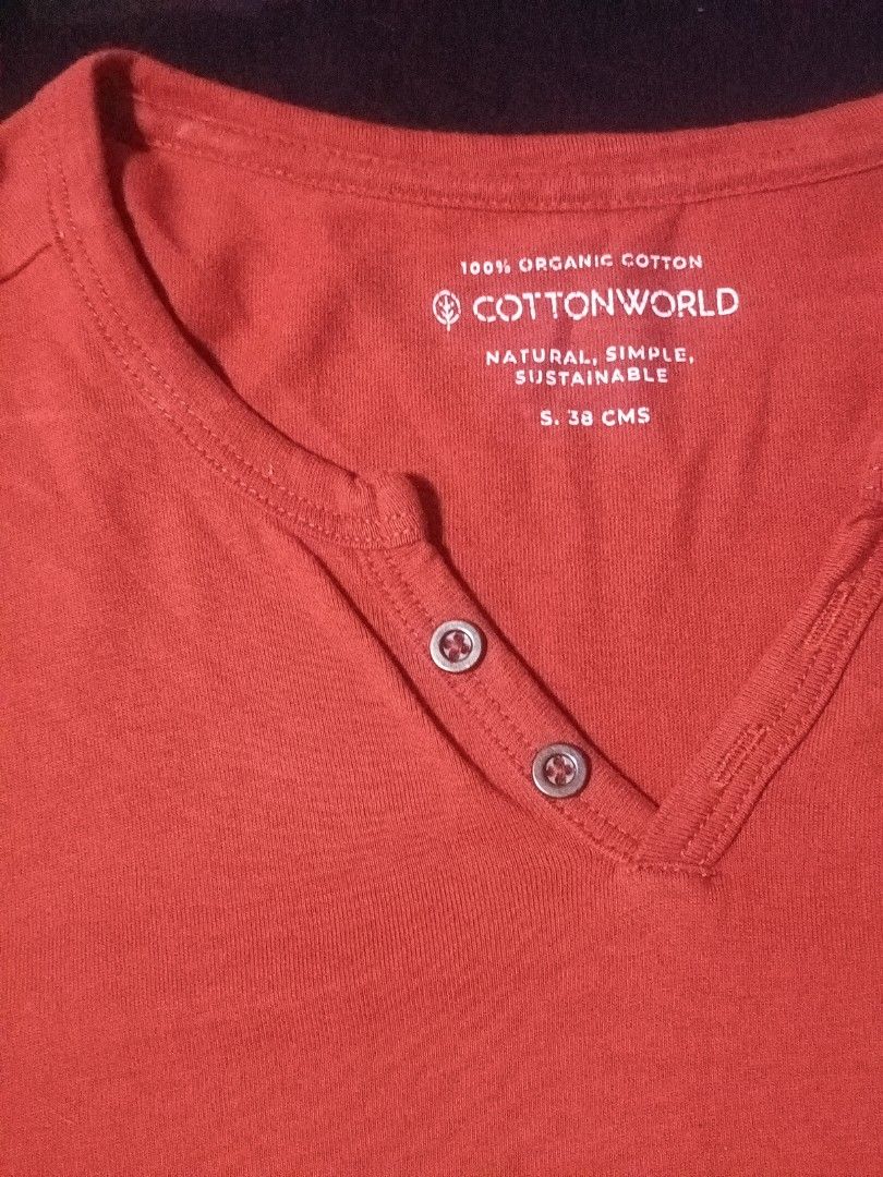 COTTONWORLD Orange Henley Long Sleeve (Category: Longsleeves) located in Bacoor. Submitted by knncze (Listing ID 1467208952, Image 1). Description: • thrifted, wore it once • size tag: S • W×L - 19×27.5 • issue - none .