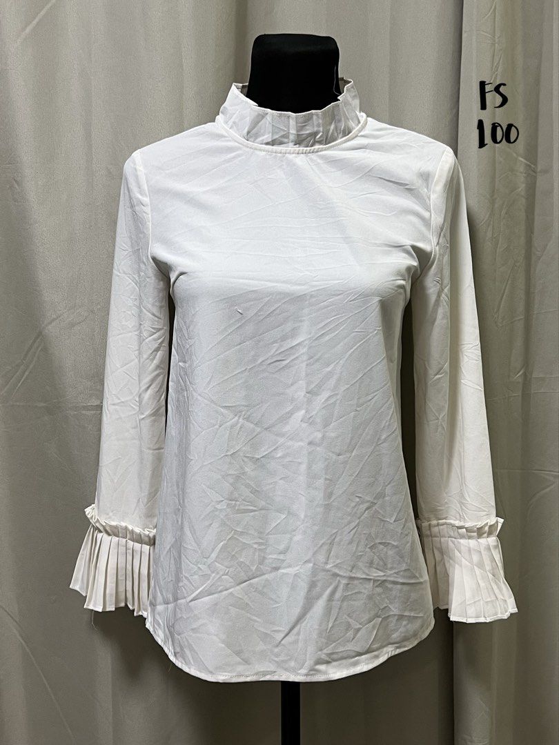 Cream blouse with pleated sleeves (Category: Blouses) located in Las Pinas. Submitted by jilanah (Listing ID 1467341421, Image 1). Description: .
