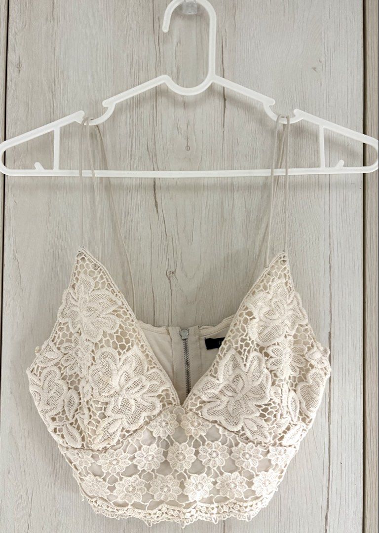 Forever 21 Cream Lace Crop Top (Category: Blouses) located in Manila. Submitted by pre.lov3d (Listing ID 1467284153, Image 1). Description: .