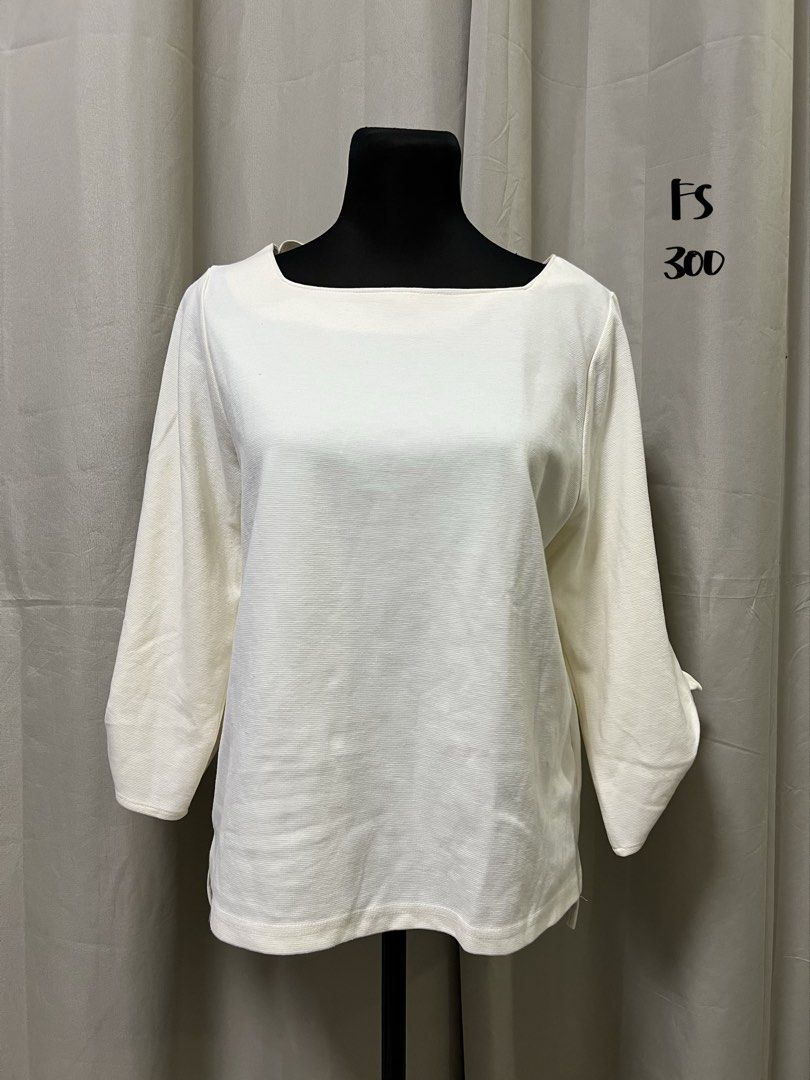 Cream square neck pullover top (Category: Longsleeves) located in Las Pinas. Submitted by jilanah (Listing ID 1467330759, Image 1). Description: .