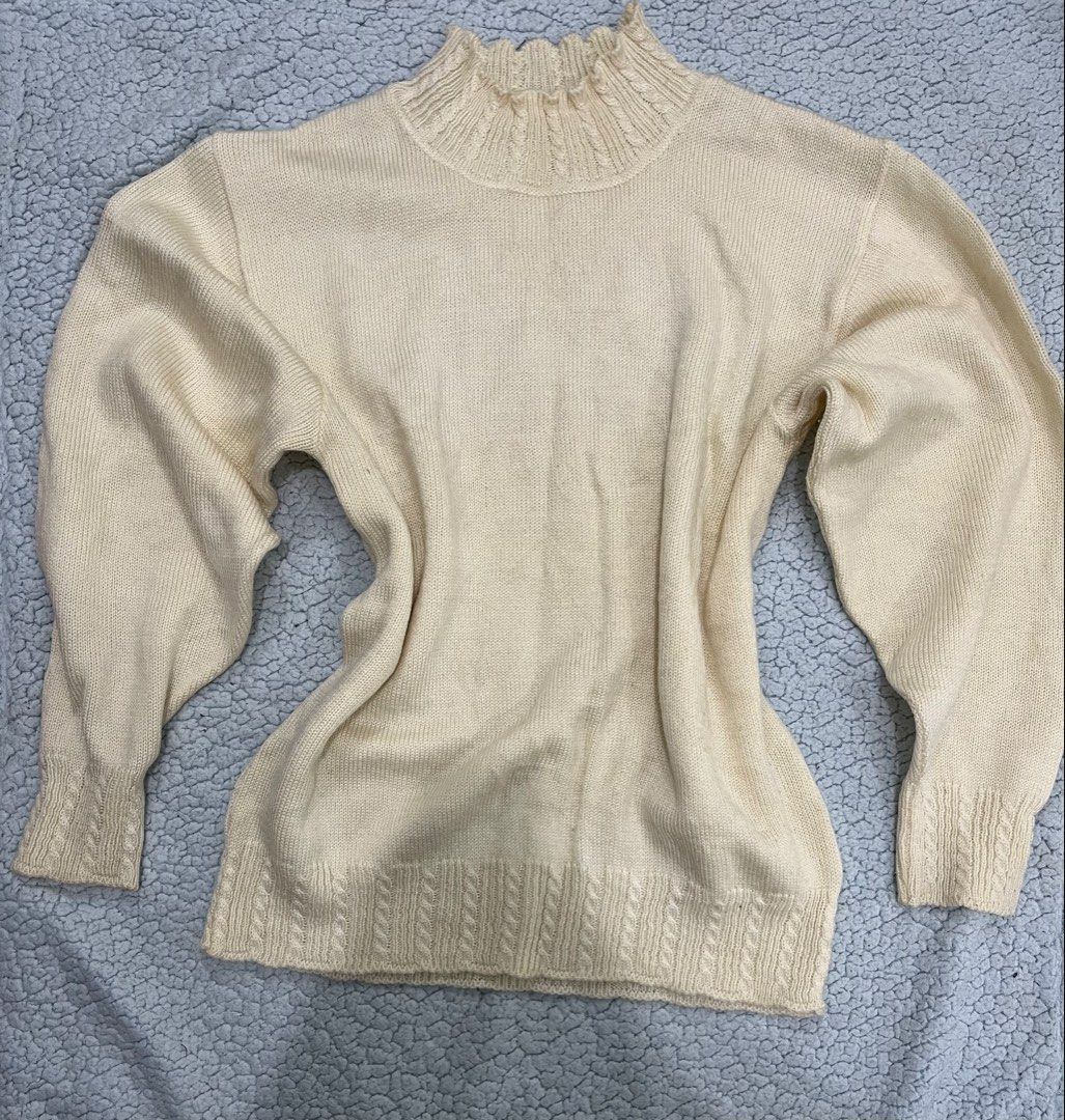 Cream turtle neck knit sweater (Category: Longsleeves) located in Manila. Submitted by leola_ (Listing ID 1467221877, Image 1). Description: .