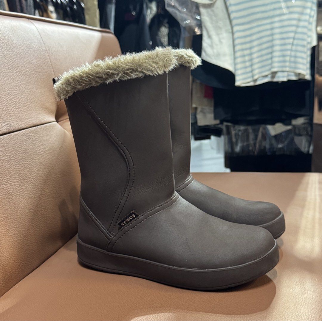 Crocs Faux Fur Winter Boots Brown (Category: Boots) located in Rizal. Submitted by houseofbell (Listing ID 1467354848, Image 1). Description: - Brown Crocs boots, Model 201817 - Women's Size 7 - Soft faux fur lining at the top for extra warmth - Classic Crocs sole grip for slip resistance - Convenient slip-on design .