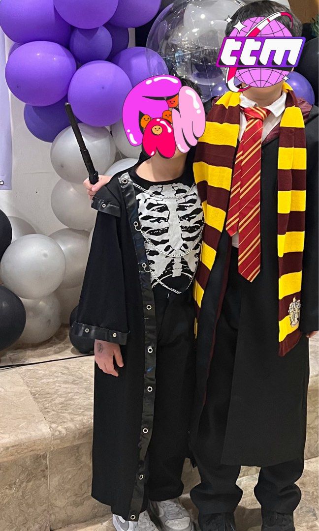 Crypt Master Kids Halloween Costume (Category: Babies & Kids Fashion) located in Quezon City. Submitted by closetcleanupfairy (Listing ID 1467187107, Image 3). Description: For 6-7 years old Includes: Black long robe with faux leather trim, grommets, and chains; inner shirt with white rib cage print.