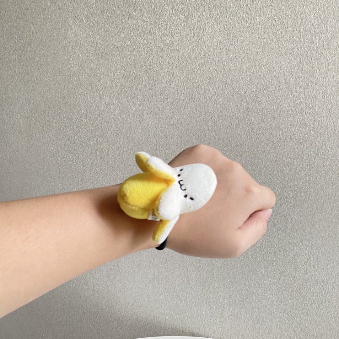 Cute Expression Banana Hair Tie (Category: Plushies & Soft Toys) located in San Pedro. Submitted by jellybean.co (Listing ID 1467231344, Image 3). Description: .
