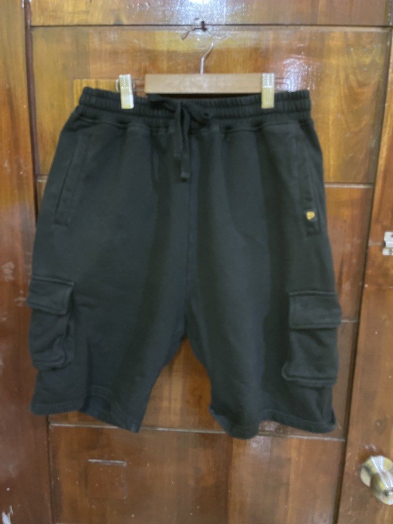 Dangerous People Shorts (Category: Shorts) located in Marikina City. Submitted by greatfindsmnlph (Listing ID 1467360982, Image 1). Description: Dange rous People Shorts Price: 280 Size: M-XL Waistline: 28-36 Length: 21 Hemline: 11 Color: Black Color Rate: 10/10 Condition: 10/10 almost new Very nice in actual.