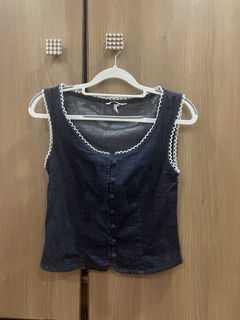 (Category: ) located in . Submitted by preloved.wear. (Listing ID 1467313864, Image 1). Description: .