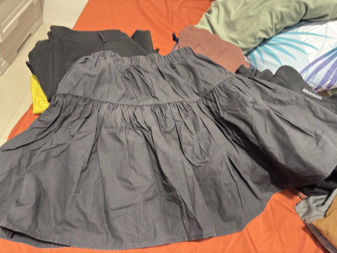 Dark Grey Flared Mini Skirt with Pockets (Category: Skirts) located in Manila. Submitted by kimmy_yaaah (Listing ID 1467359996, Image 3). Description: - mini skirts for plus size with inner shorts - size 34-36 waistline - 150 each Color: Dark grey - Style: Flared mini skirt with pleats for great movement - Comfort: Elastic waistband for an easy, comfortable fit - Features: Convenient deep side pockets on both sides - Fabric: Lightweight and breat