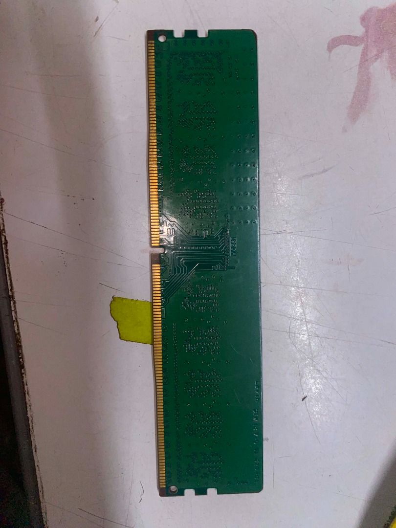 DDR4 8gb ram (Category: Computer Parts) located in Manila. Submitted by ignaciodela (Listing ID 1467324885, Image 2). Description: Untested po, tambak lang sa drawer wla ako pang test nito 2133 UDIMM CL-15.