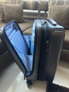 (Category: ) located in . Submitted by zen_sunbeamstudio102642 (Listing ID 1467312308, Image 1). Description: .