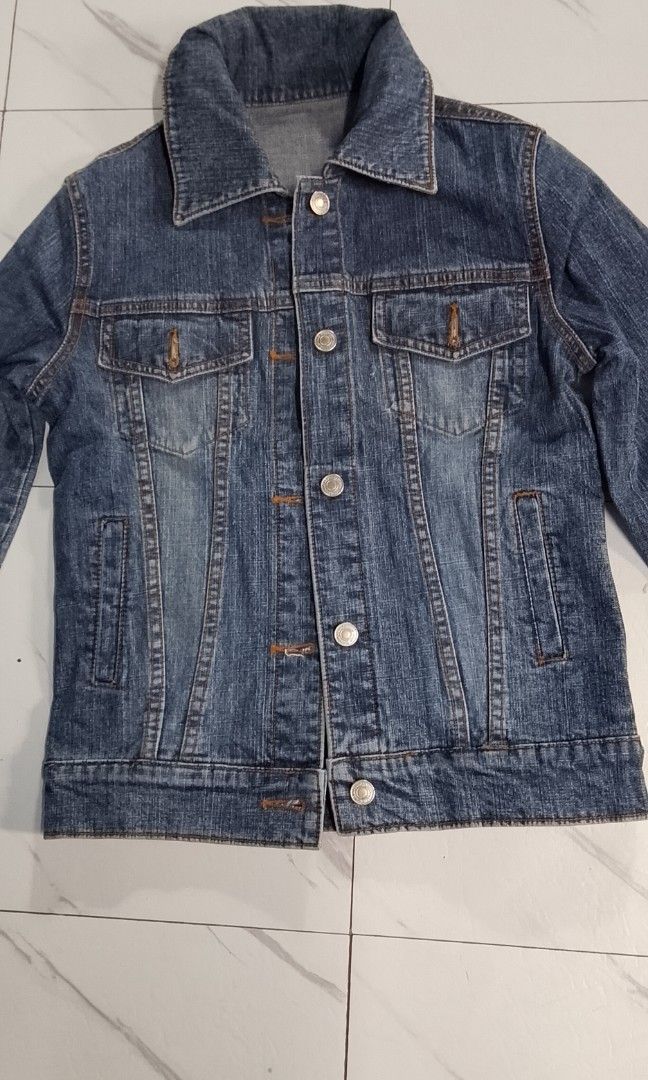 Denim Jacket (Category: Longsleeves) located in Valenzuela. Submitted by bravemountain89 (Listing ID 1467246796, Image 2). Description: .