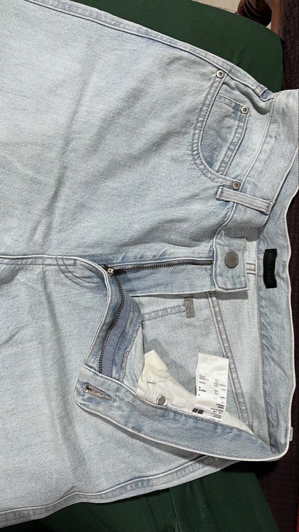 Denim Jeans wide leg (Category: Jeans) located in Imus. Submitted by jjulie.rtw (Listing ID 1467347934, Image 3). Description: Denim Jeans wide leg Size : 29- 30 Length:40 Good as new, No issue Easy to wear daily casual pair with tops. .