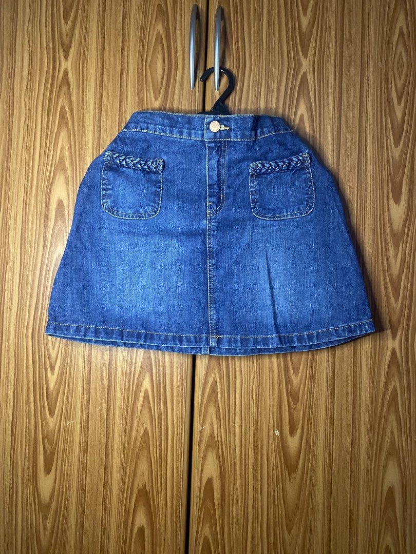 Denim Skirt (Category: Skirts) located in Calamba. Submitted by gdeclutters_ (Listing ID 1467304671, Image 1). Description: rfs: not my style.