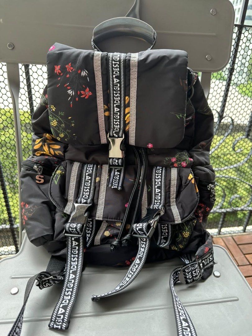 Desigual backpack (Category: Backpacks) located in Taguig. Submitted by lil.ac (Listing ID 1467201483, Image 1). Description: .