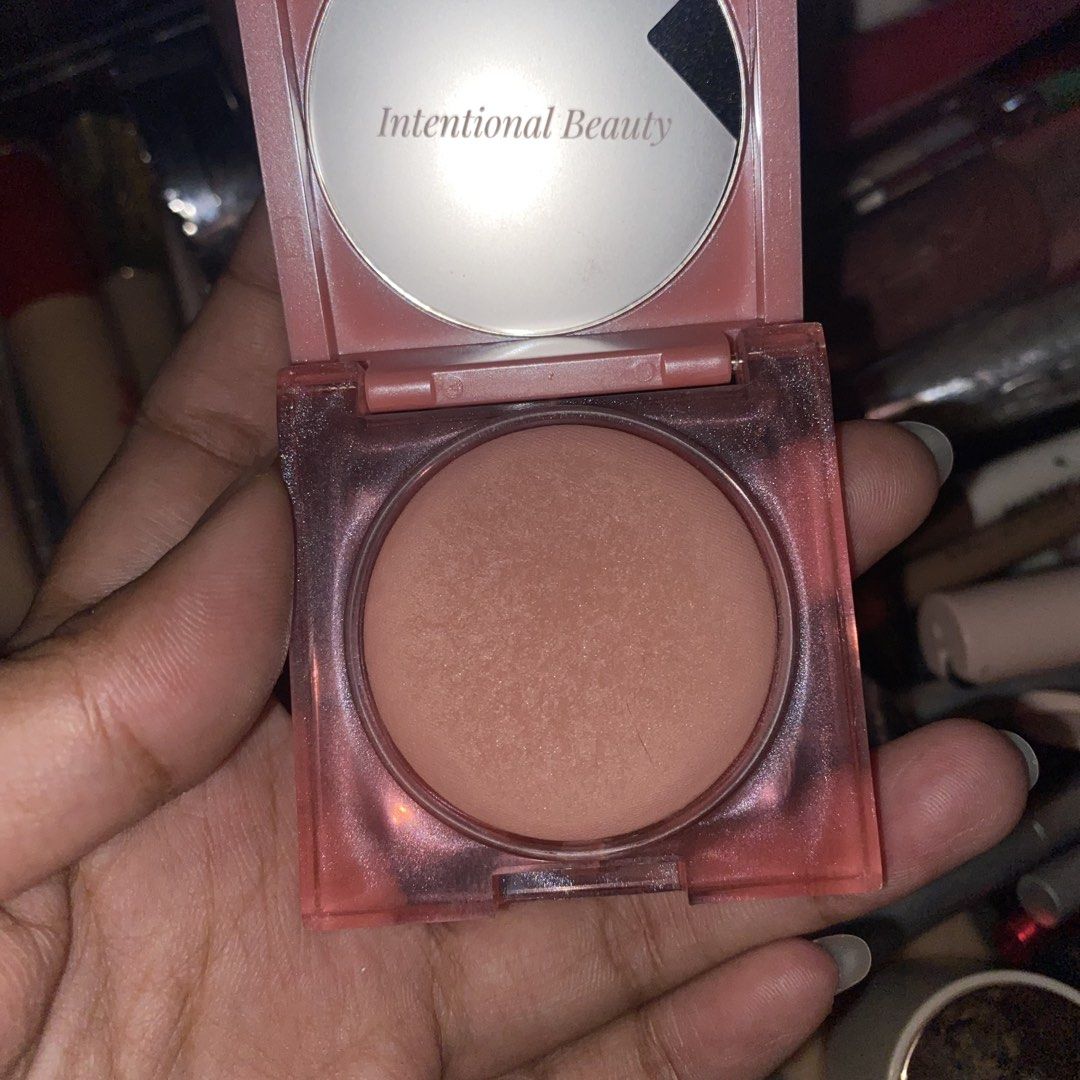 Detail Silk Touch Diffused Blush shade SISTINE (Category: Makeup) located in Cavite. Submitted by maevxnini (Listing ID 1467227551, Image 3). Description: - twice used only - no box 📍cavite.