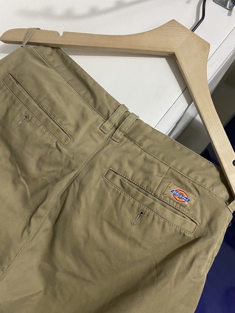 Dickies khaki pants (Category: Chinos) located in Santa Maria. Submitted by jordangail (Listing ID 1467215595, Image 3). Description: 29-30x39 Hem 8 Dickies original Khaki 9.5/10 Issue: stain sa may pocket side Used condi Mine na Gcash Jnt God bless.
