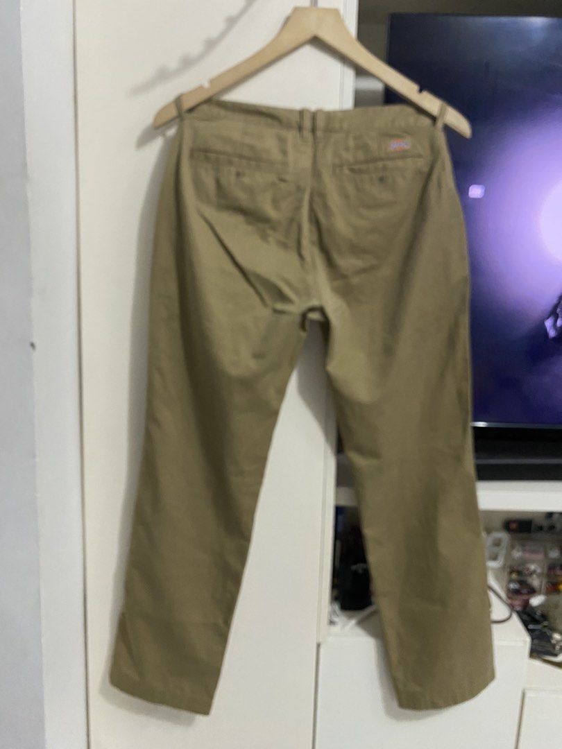 Dickies khaki pants (Category: Chinos) located in Santa Maria. Submitted by jordangail (Listing ID 1467215595, Image 2). Description: 29-30x39 Hem 8 Dickies original Khaki 9.5/10 Issue: stain sa may pocket side Used condi Mine na Gcash Jnt God bless.