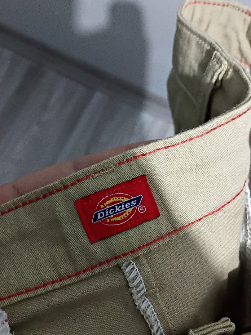 DICKIES PANTS (Category: Chinos) located in Calasiao. Submitted by thriftkartel26 (Listing ID 1467357557, Image 3). Description: no issue.