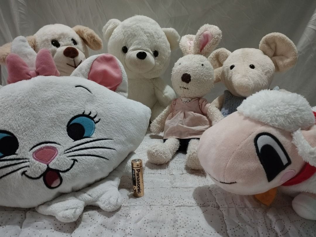 Disney Aristocats, Teddy Bear & Assorted Plush / Stuffed Toy (Category: Plushies & Soft Toys) located in Cagayan de Oro. Submitted by pochimart (Listing ID 1467288886, Image 1). Description: All Cleaned and Pre-loved 🤍✨ (Check Images Please) ✉️Message me if you're interested or have questions, I'm happy to help! ✅White Teddy Bear - ₱100 ✅Le Sucre Rabbit - ₱20 ✅Mouse Stuffed Toy - ₱60 ✅Puppy Stuffed Toy - ₱40 ✅Marie Pillow (Aristocats) - ₱150 ✅Sh