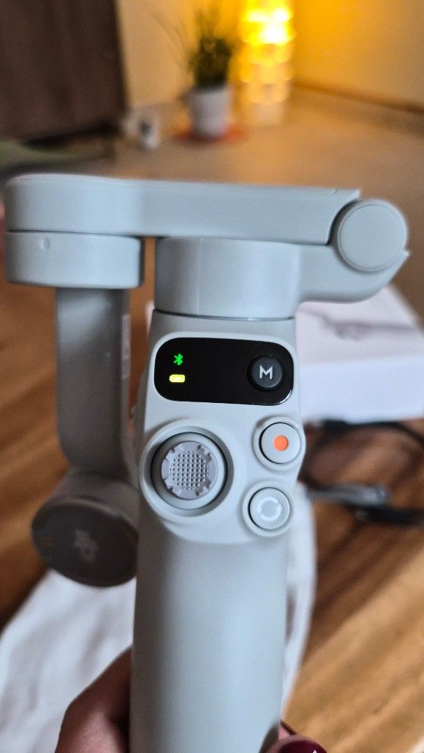 DJI Osmo Mobile 7 Smartphone Stabilizer (Category: Gimbals & Stabilizers ) located in Muntinlupa City. Submitted by leichtcyr07366 (Listing ID 1467237913, Image 3). Description: - Product: DJI Osmo Mobile 7 Handheld Smartphone Gimbal - Condition: Fully functional, tested, and powers on normally - Inclusions: Original box, original pouch, and magnetic phone clamp - Best for: Mobile content creation, vlogs, and cinematic shots - Status: Ready for t