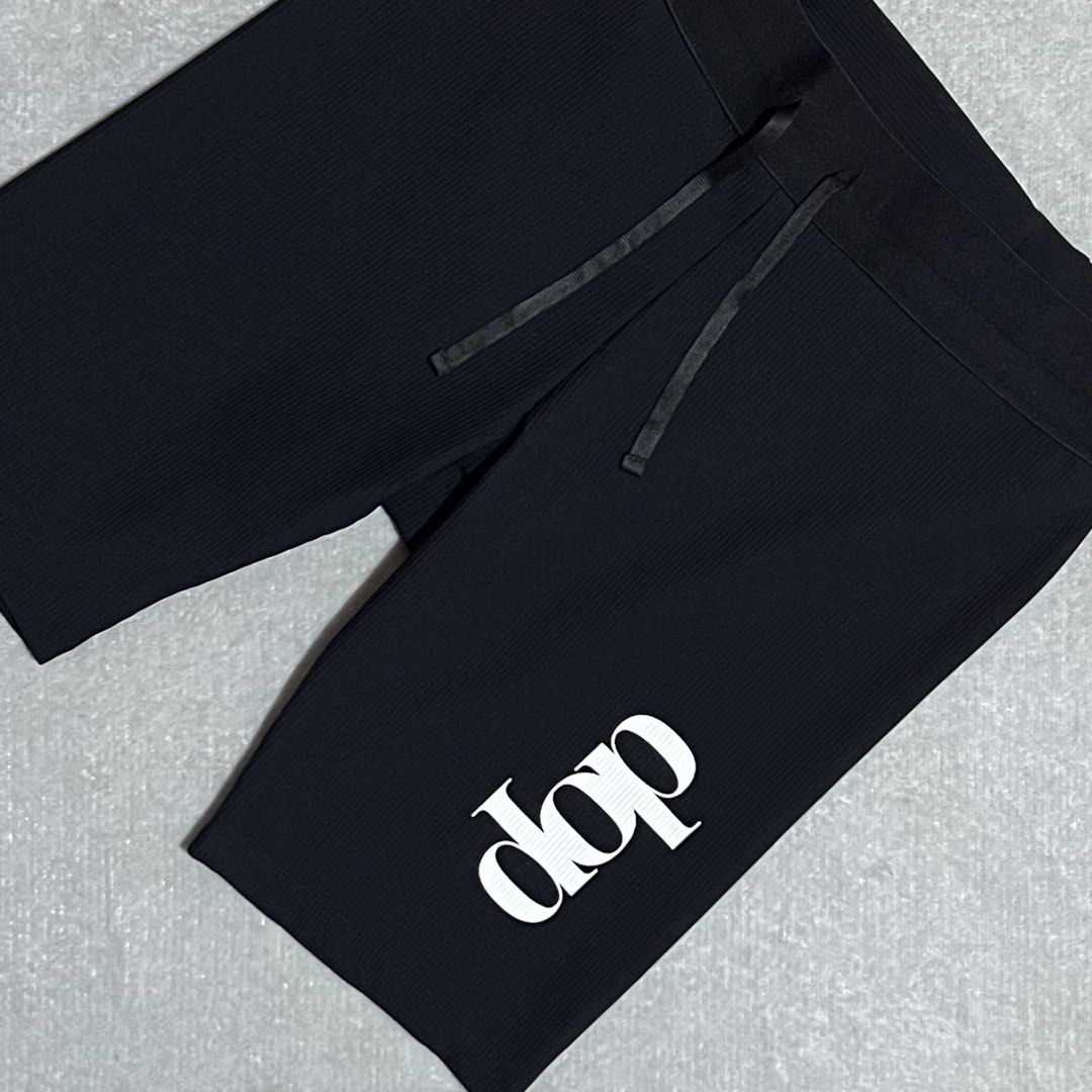 Dop mens performance tights 2.0 (Category: Activewear) located in Bacoor. Submitted by xaviergilan29 (Listing ID 1467322097, Image 1). Description: DOP mens performance tights 2.0 •Good as new •Has back pocket •No flaws •9.9/10 color rate •Medium Length: 17.