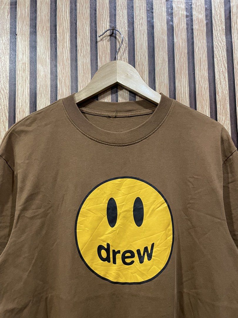 Drew Brown Tshirt (Category: Activewear) located in Digos. Submitted by johannamae01 (Listing ID 1467179278, Image 2). Description: Excellent to new Size: Medium Dimes: 20x27 Cr: 9.8/10 issue: Cut tag Sobrang ganda sa personal.